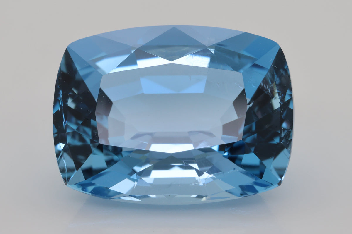 8.64 carat santa maria blue colour aquamarine ( AQ1825 )