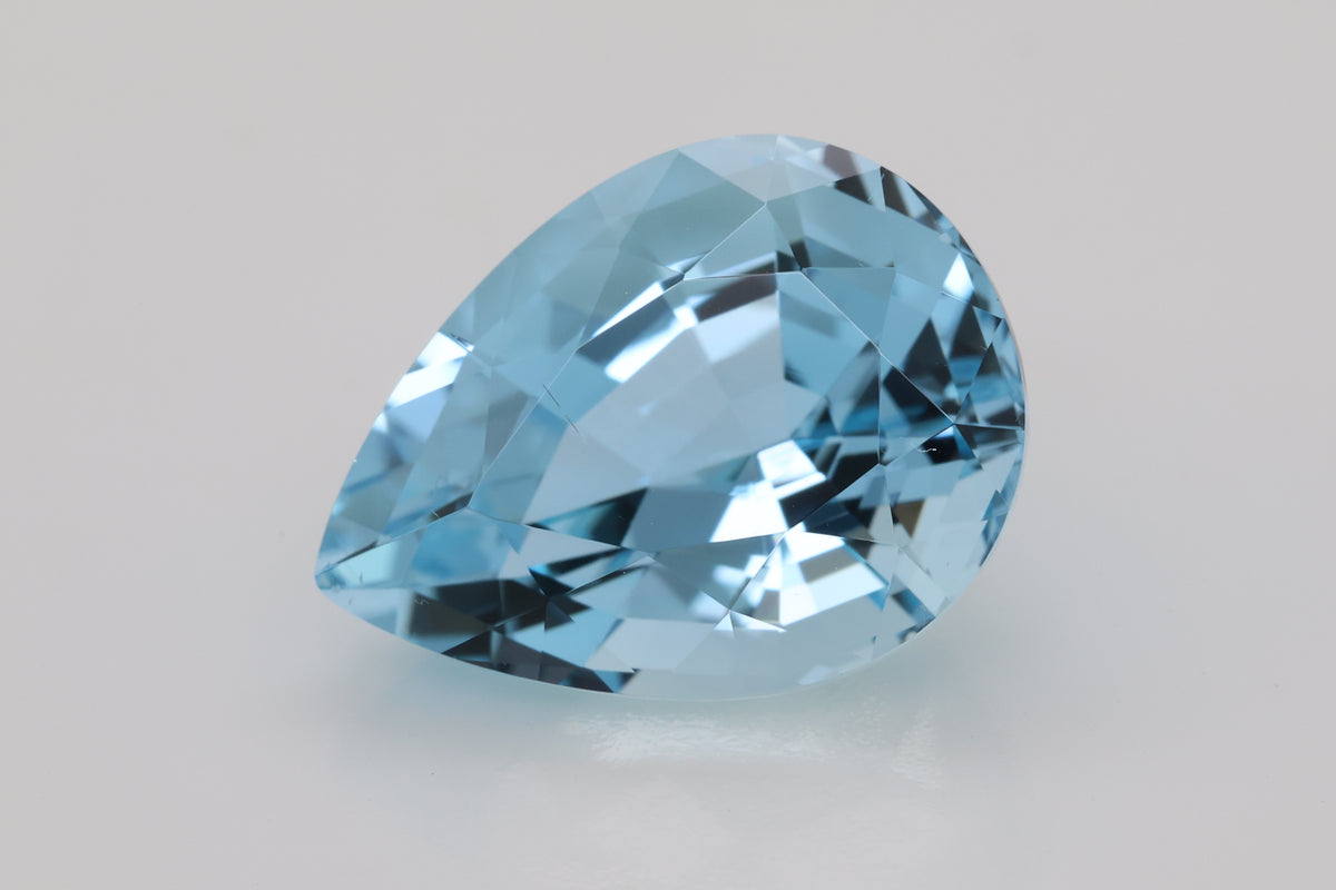 4.71 Carat  Blue Colour Aquamarine  (AQ1938)