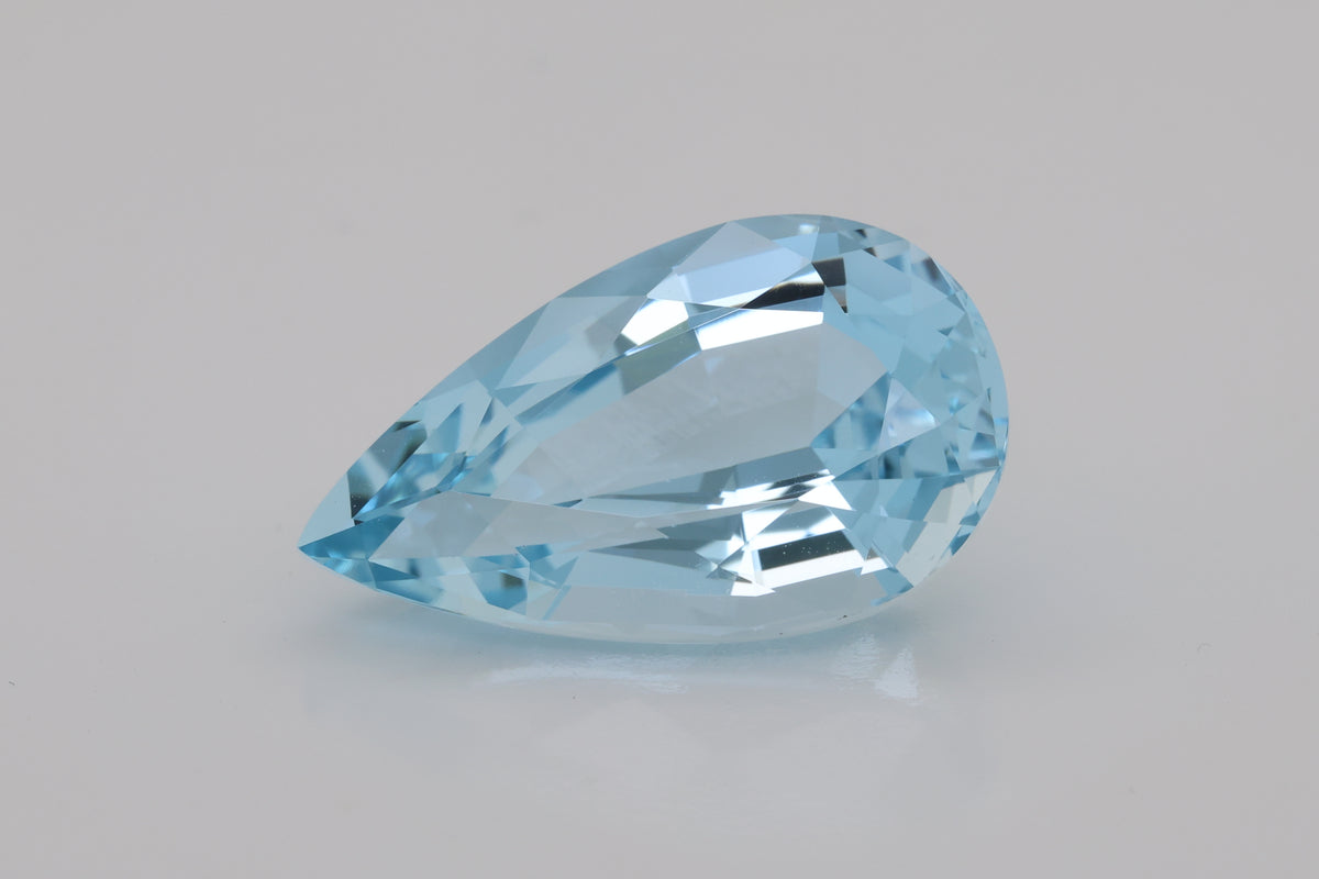 9.60 Carat Blue Colour Aquamarine  (AQ1950)