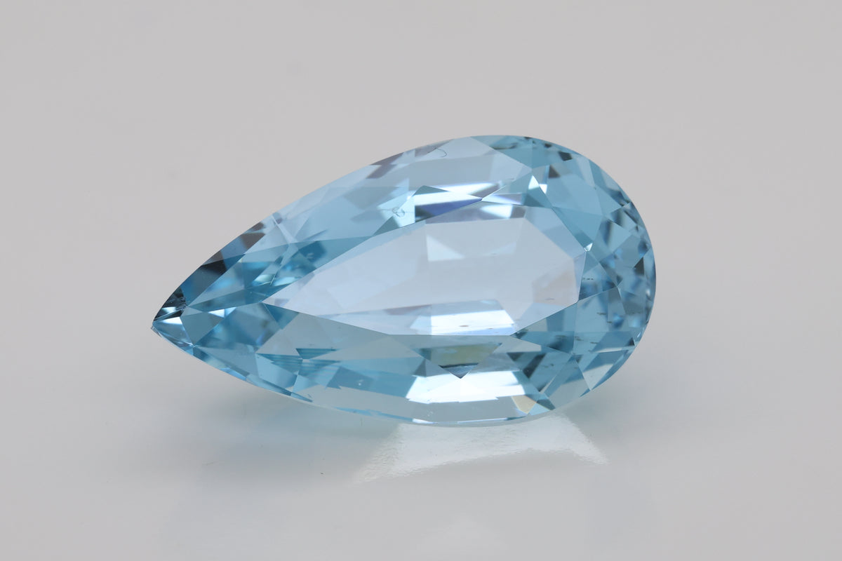 14.10 Carat Blue Colour Aquamarine  (AQ1831)