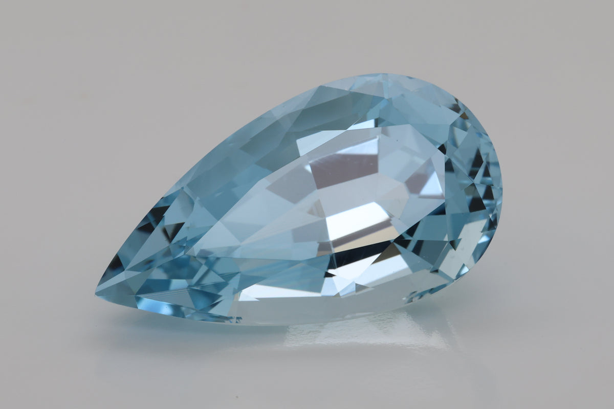 19.49 Carat Blue Colour Aquamarine  (AQ1851)