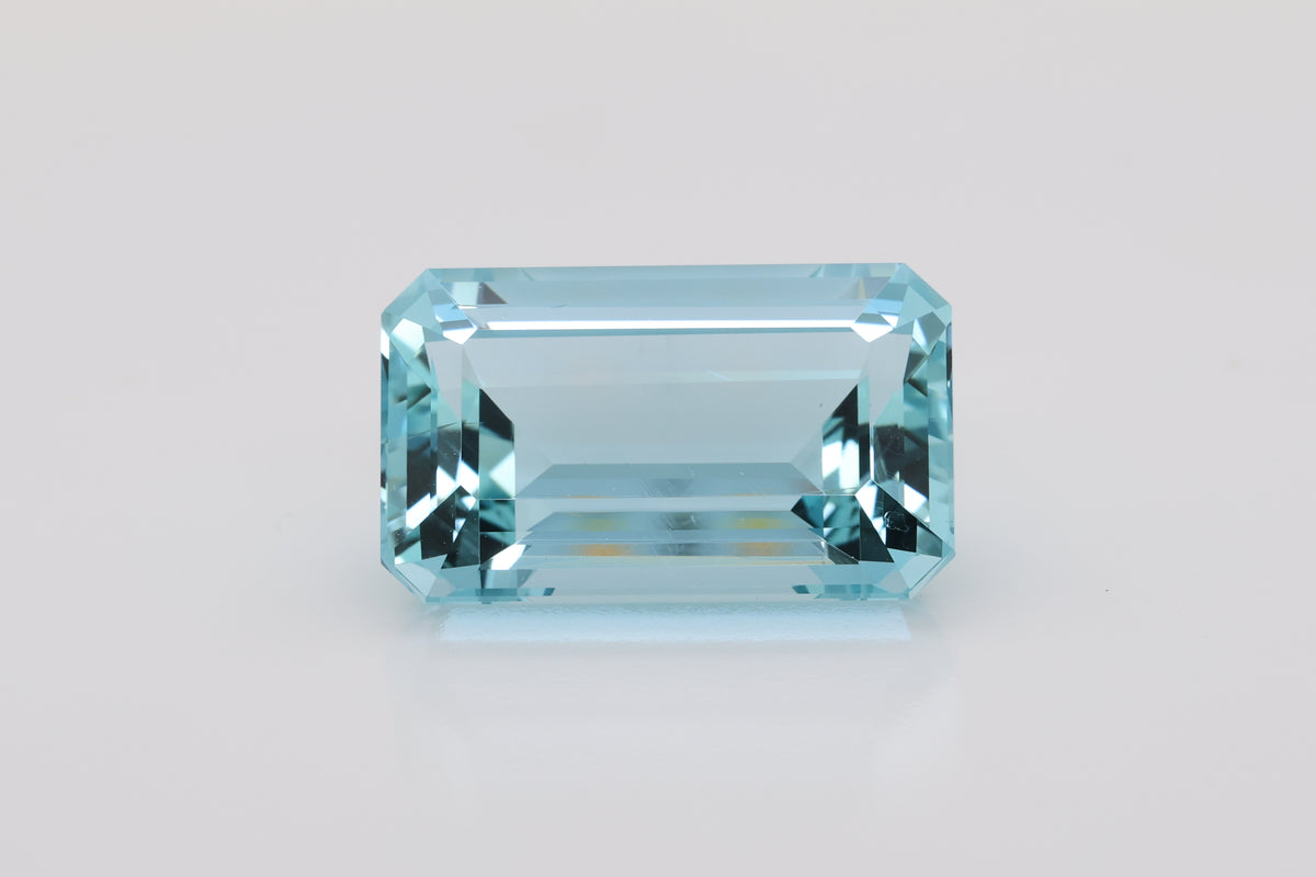 24.55 Carat Blue Colour Aquamarine  (AQ1517)
