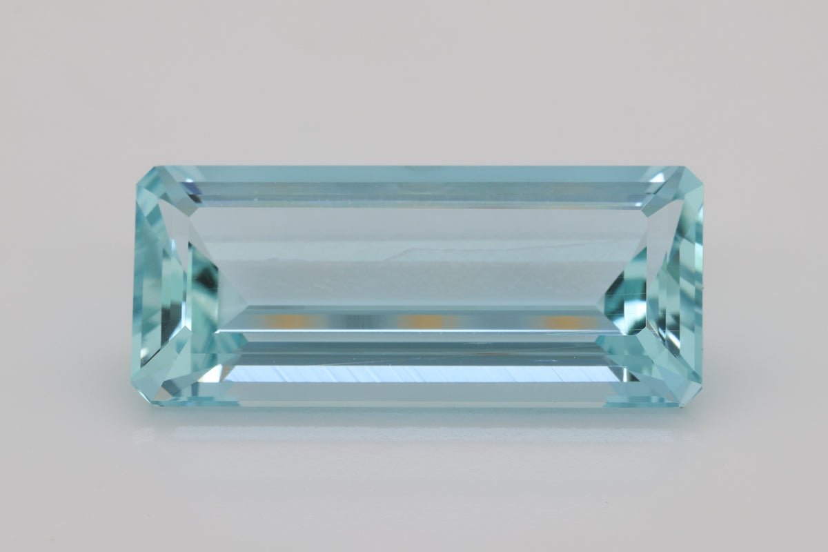 16.65 Carat Greenish Blue Colour Aquamarine  (AQ471)
