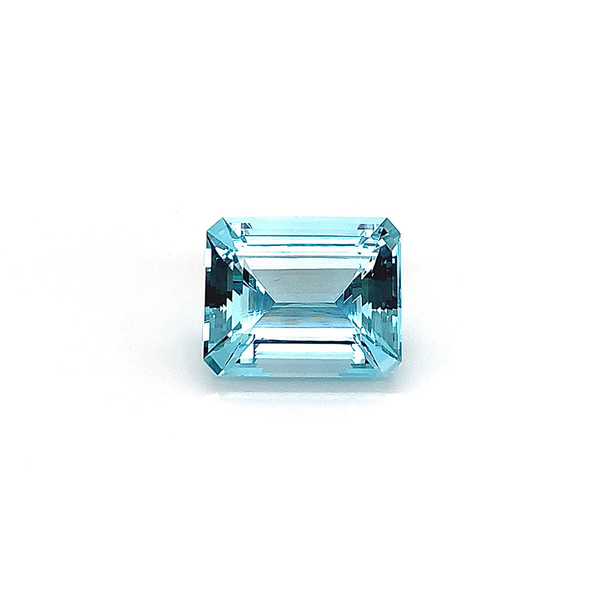 27.62 Carat Really Nice Medium Blue Colour Aquamarine  (AQ1364)