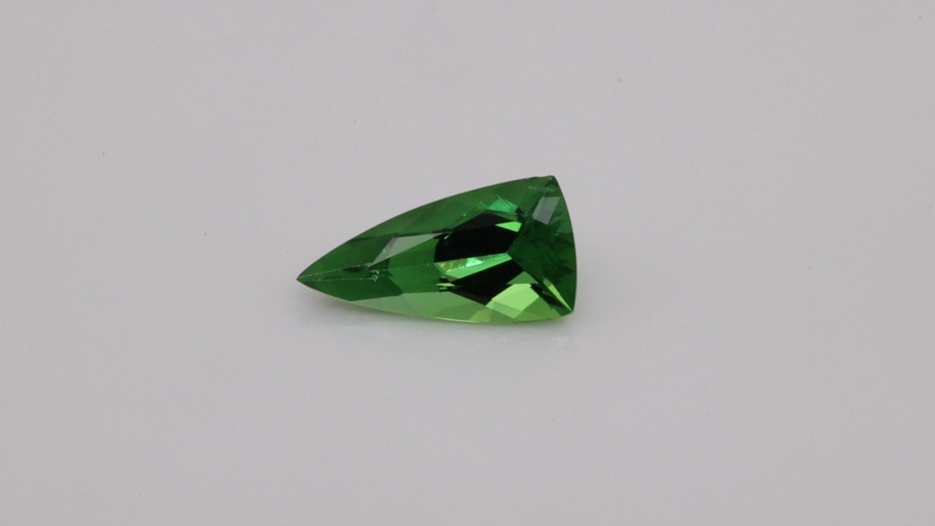 2.12 CARATS GREEN TASAVORITE GARNET (TS021)