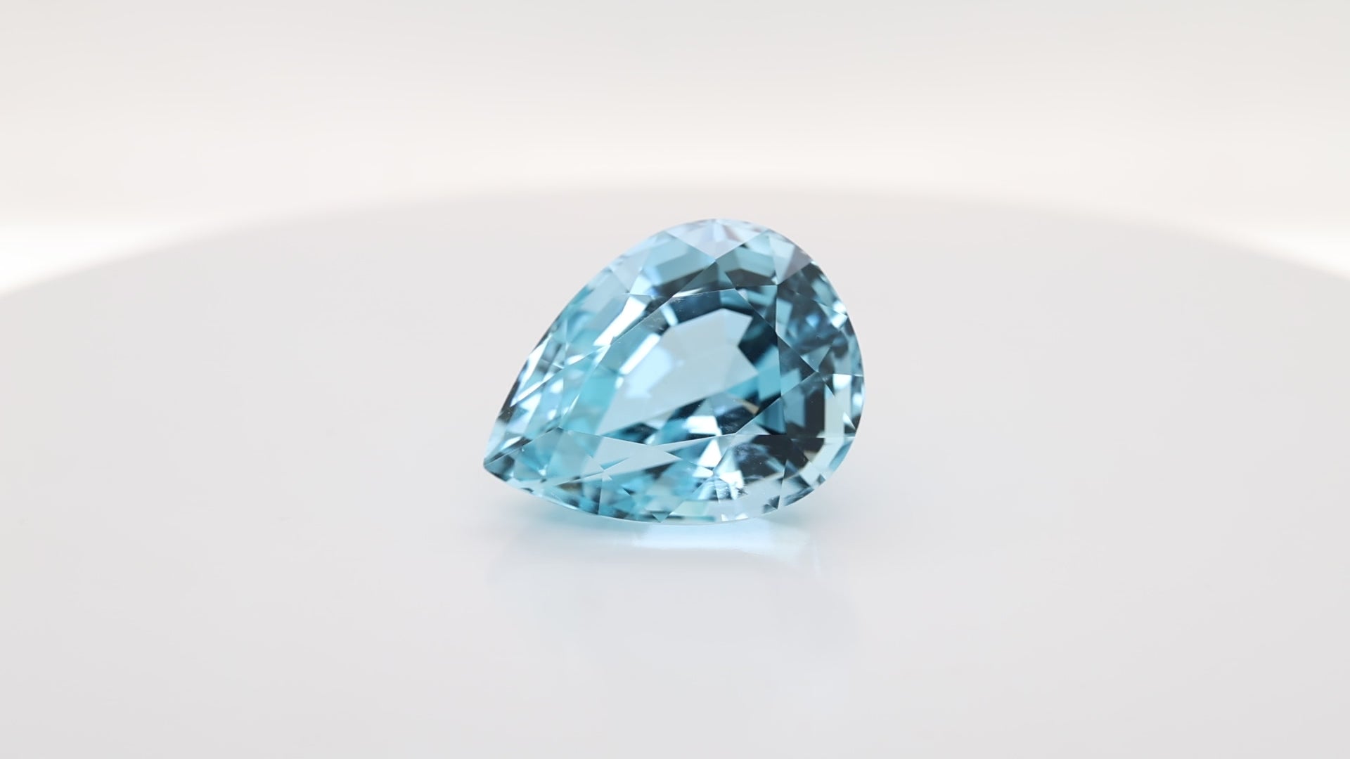 64.07 Carat Santa Maria Blue Colour Aquamarine  (AQ1816)