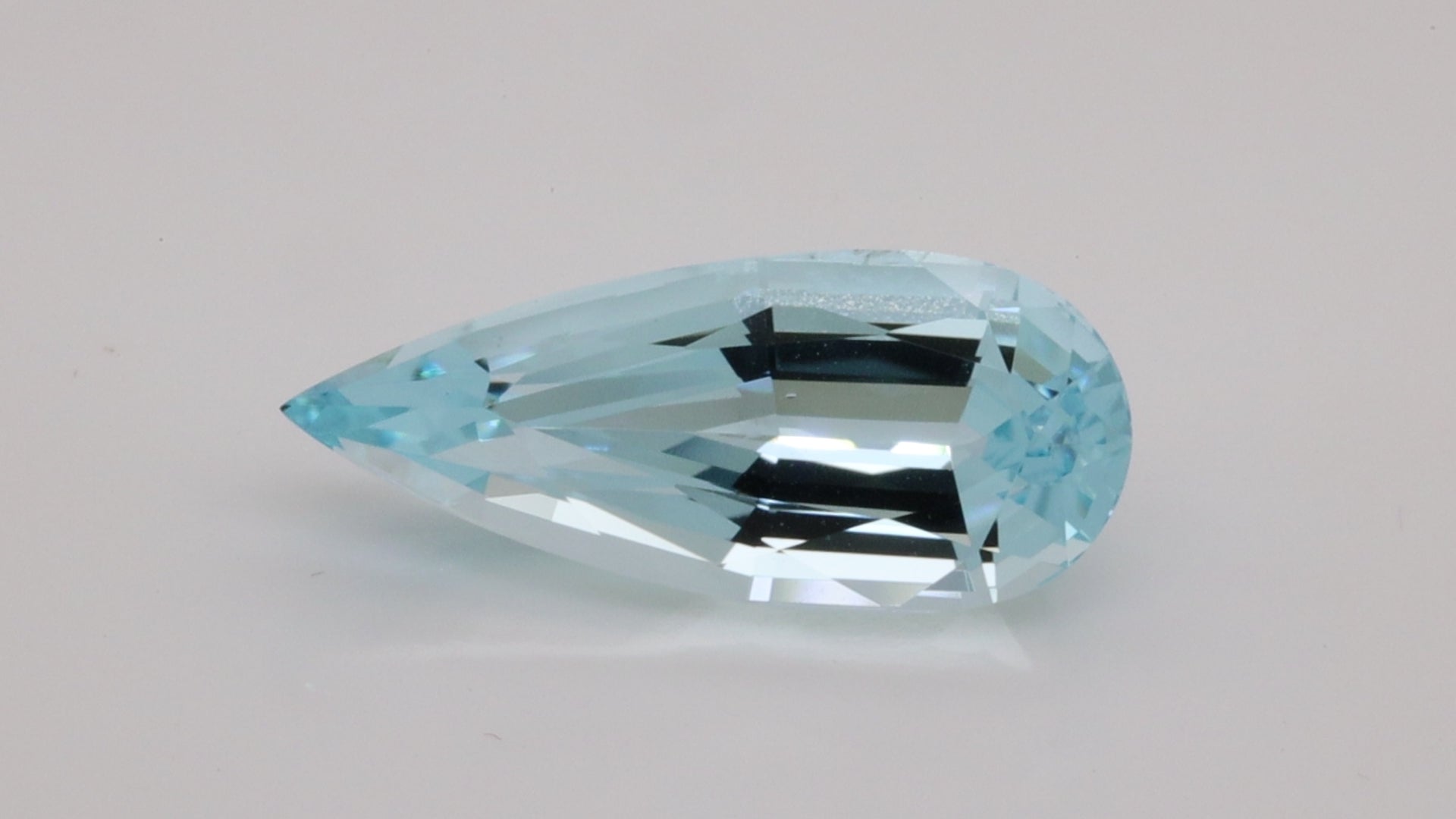 10.14 Carat Really Nice Medium Blue Colour Aquamarine  (AQ1217)