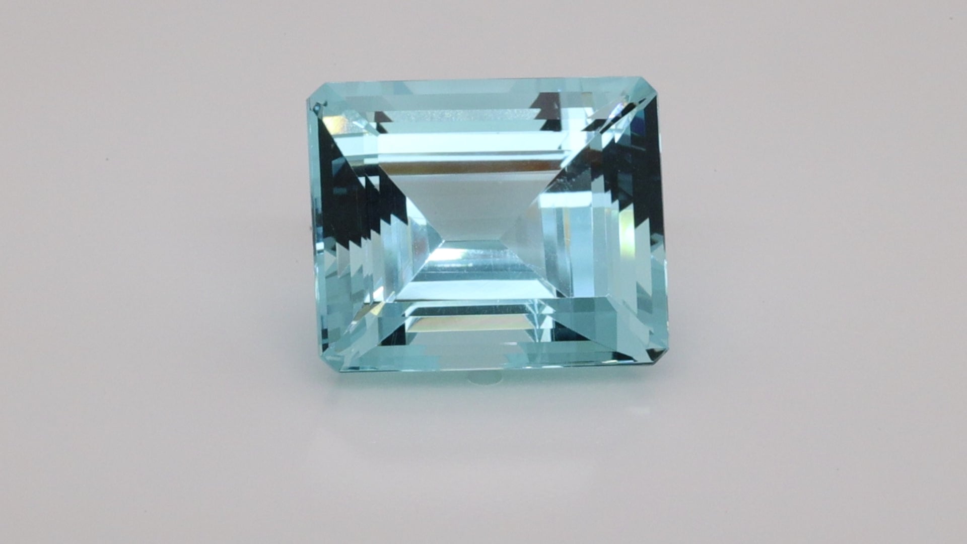 31.29  Carats Medium Blue Color Aquamarine (AQ1363)