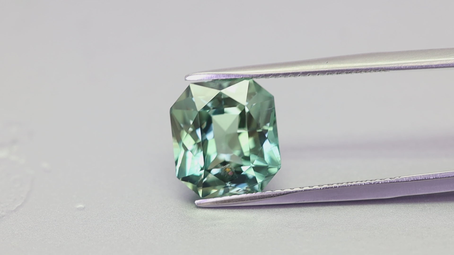 6.05  Carat Green Sapphire  (SA025).