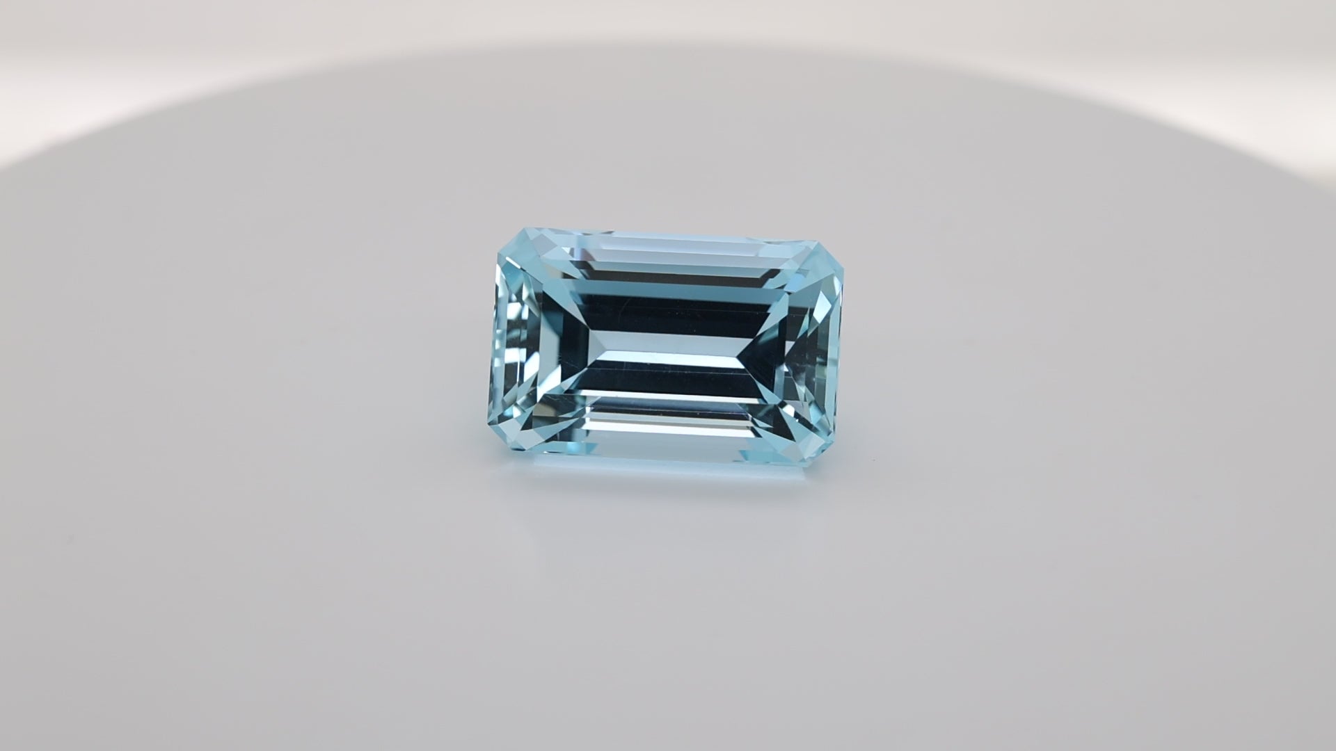 58.70 Carat Santa Maria Blue Colour Aquamarine  (AQ1500)