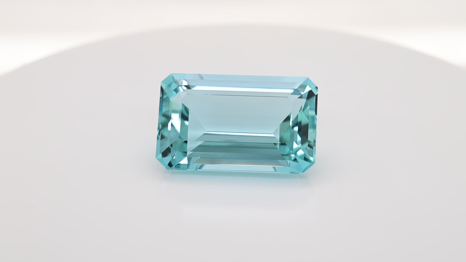 98.75 Carat Collection piece Santa Maria Blue Colour Aquamarine  (AQ1513)