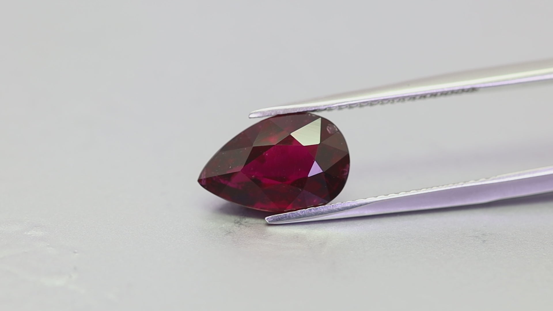 3.16 Carats pear Shape Rubellite (RL009)