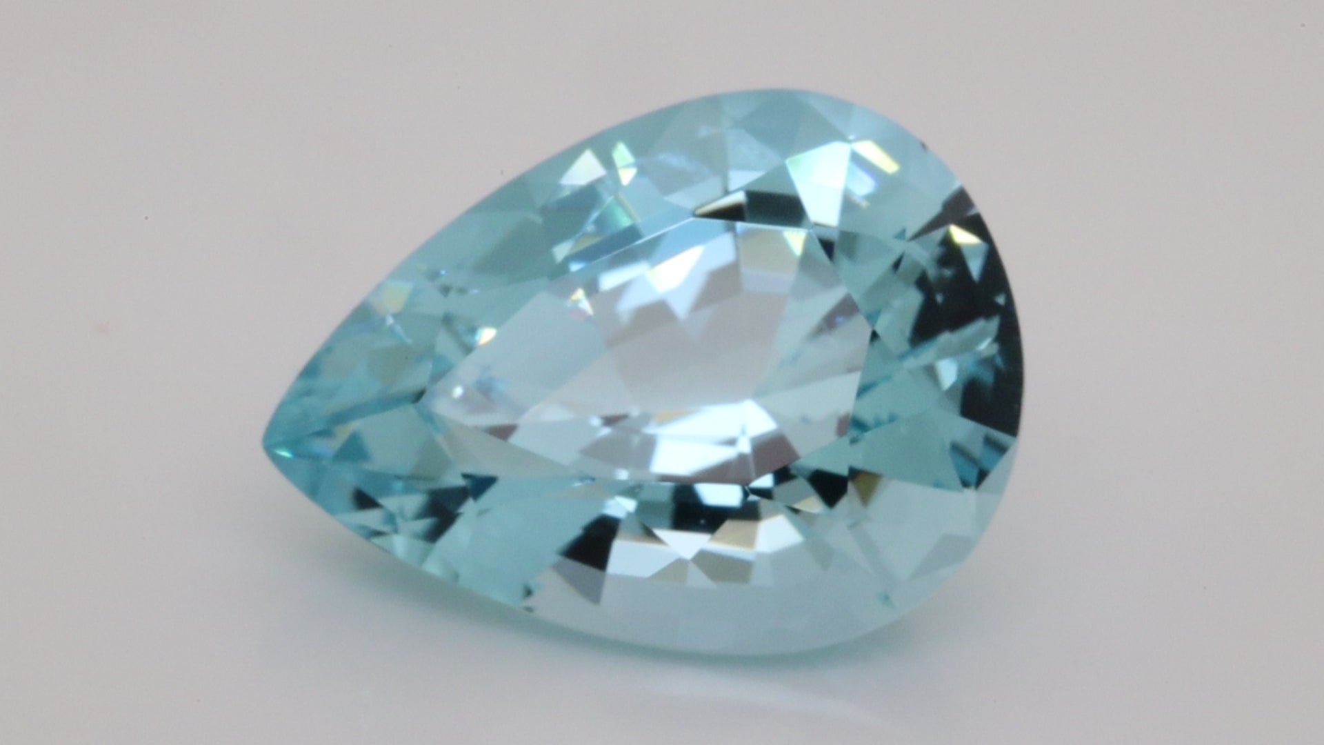 17.29 Carat  Medium Blue Colour Aquamarine  (AQ750)