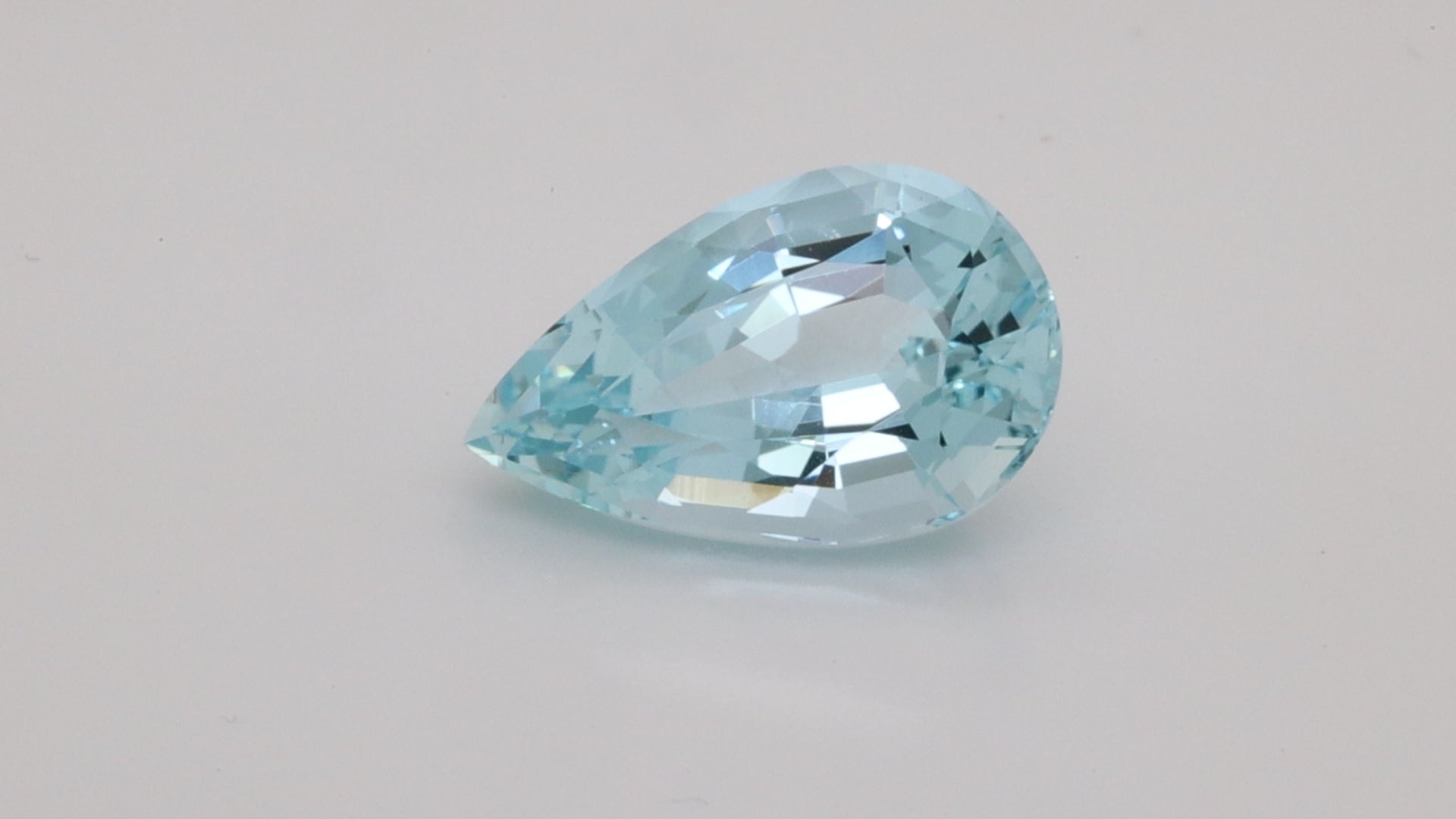 7.97 Carat  Medium Blue Colour Aquamarine  (AQ982)