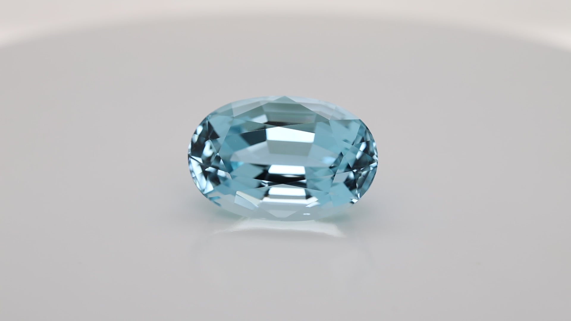 38.08 Carat Blue Colour Aquamarine  (AQ1854)