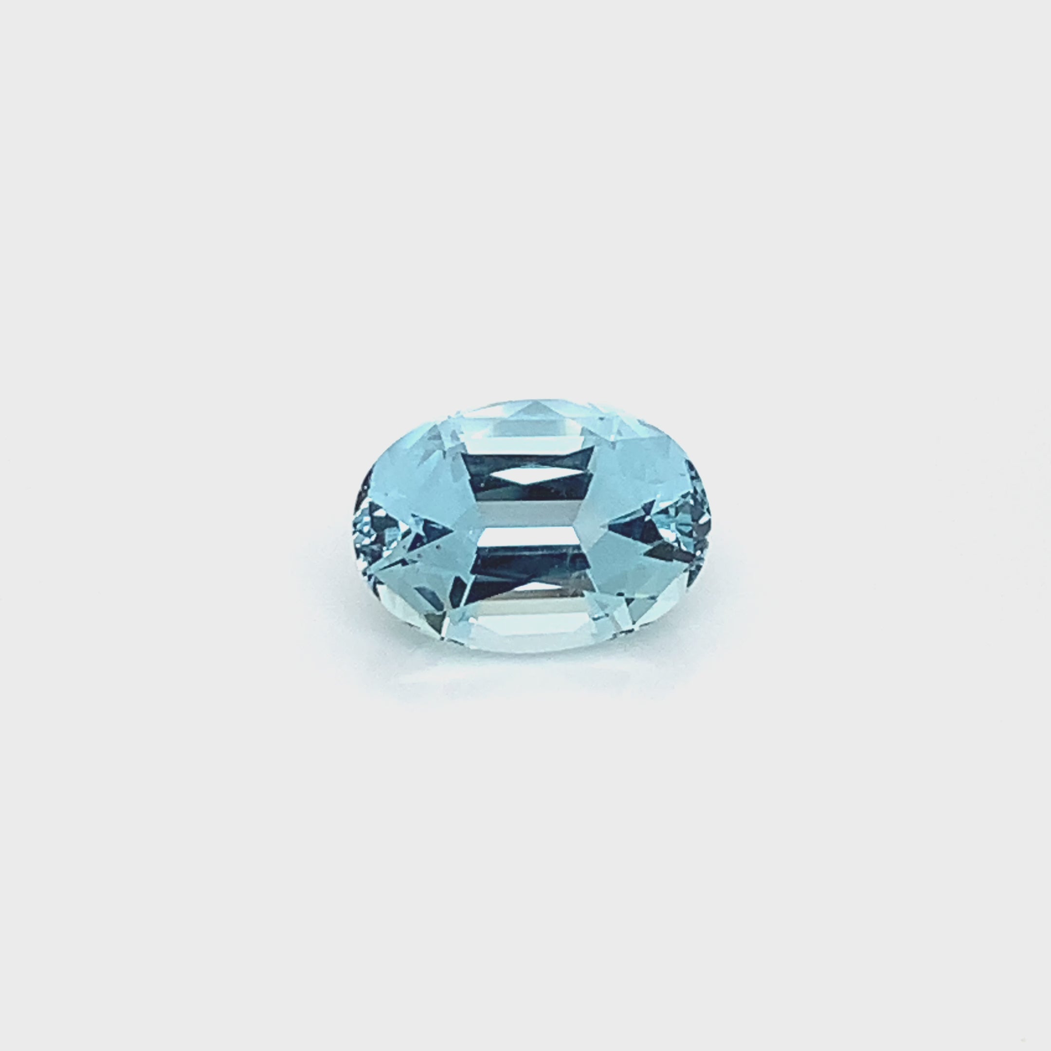 9.71CTS BABY BLUE AQUAMARINE OVAL GERMAN STEP CUT GEMSTONE (AQ138)