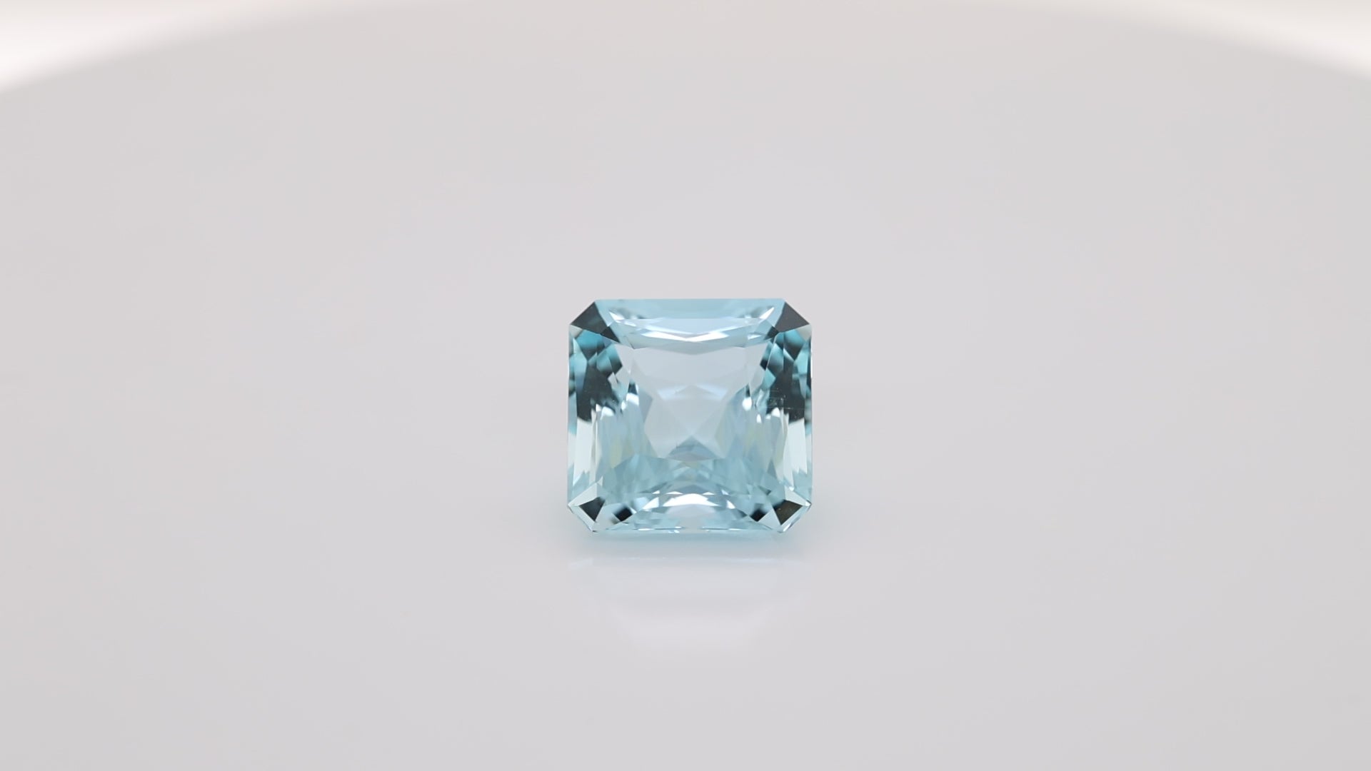 13.00 Carat Light Blue Colour Aquamarine  (AQ1320)