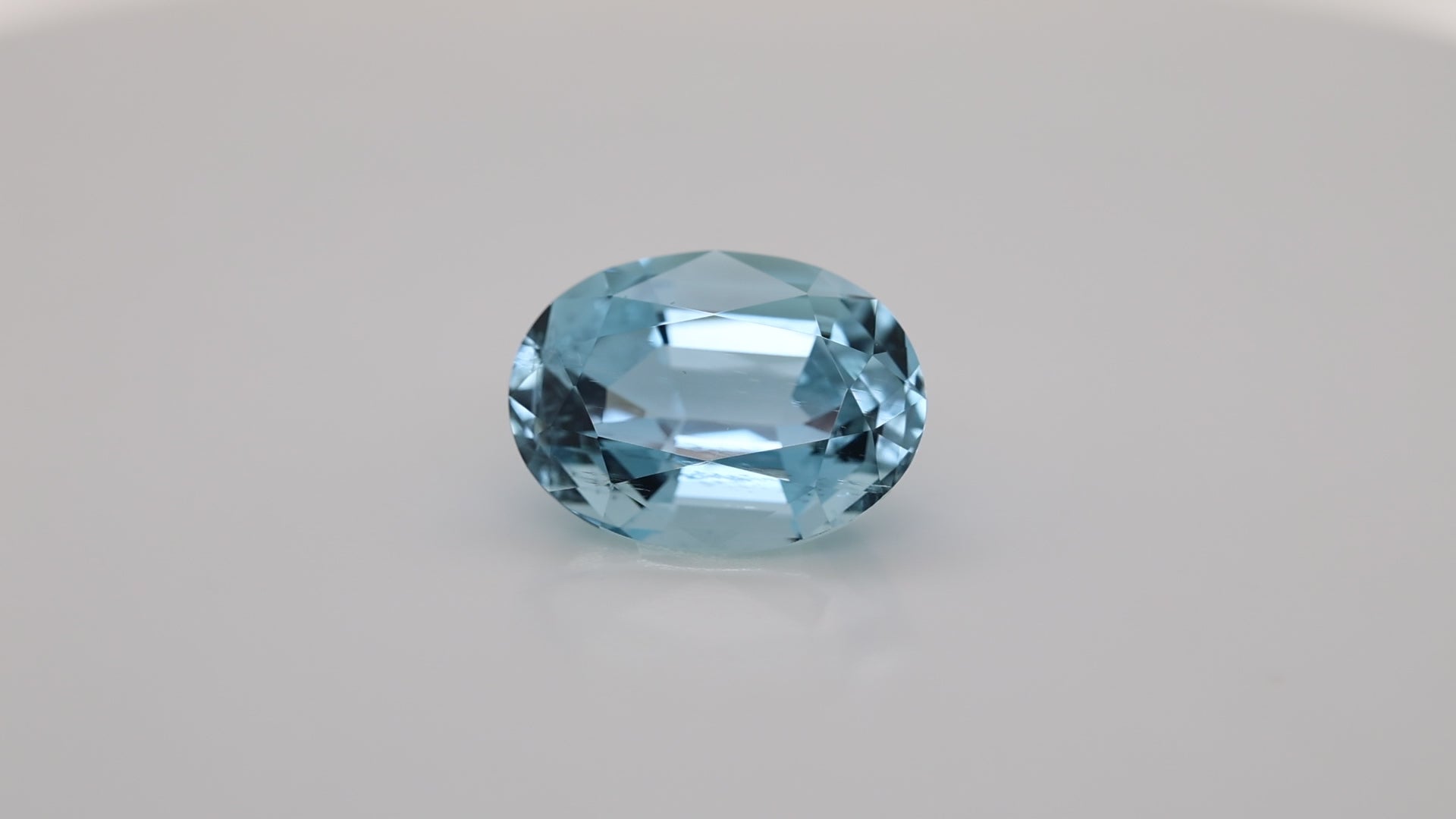 18.84 Carat Santa maria Blue Colour Aquamarine  (AQ1826)