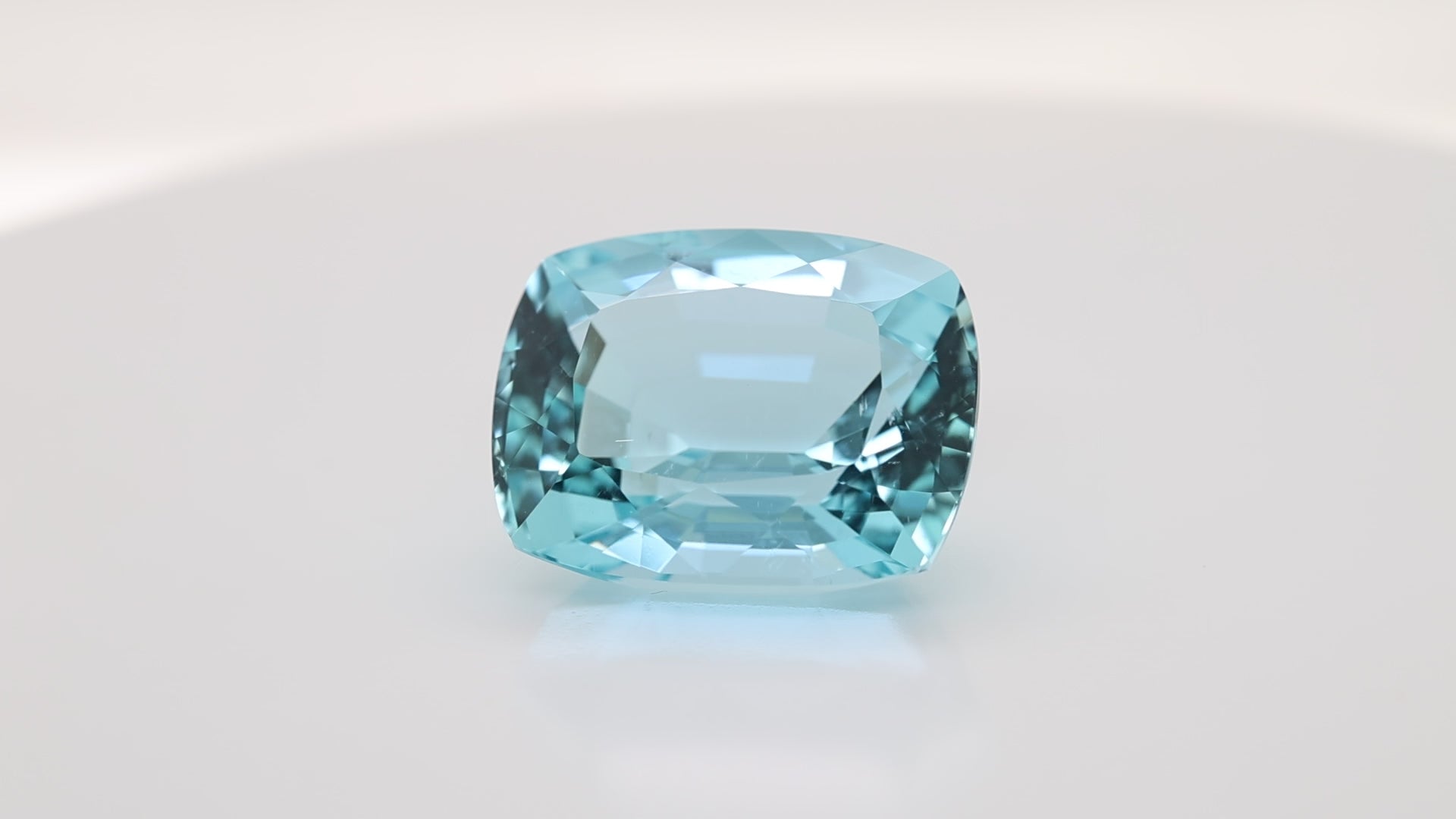 58.81 Carat Blue Colour Aquamarine  (AQ1776)