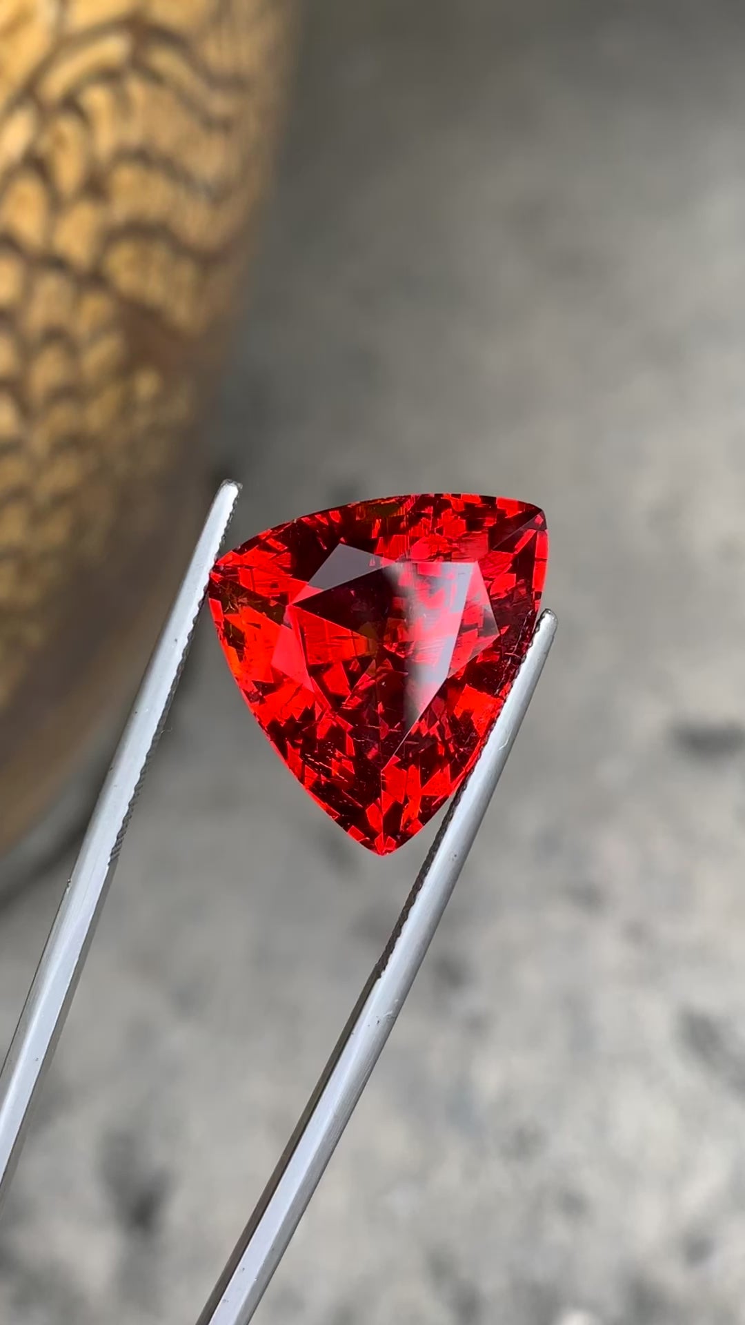 28.02 Carat Top Spessertite Garnet Availible For Jewllery (SG063)