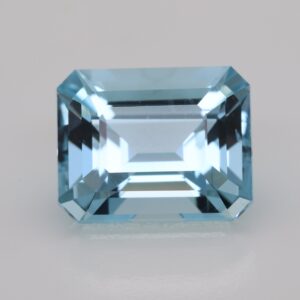 3.76 Carat  Blue Colour Aquamarine  (AQ1881)