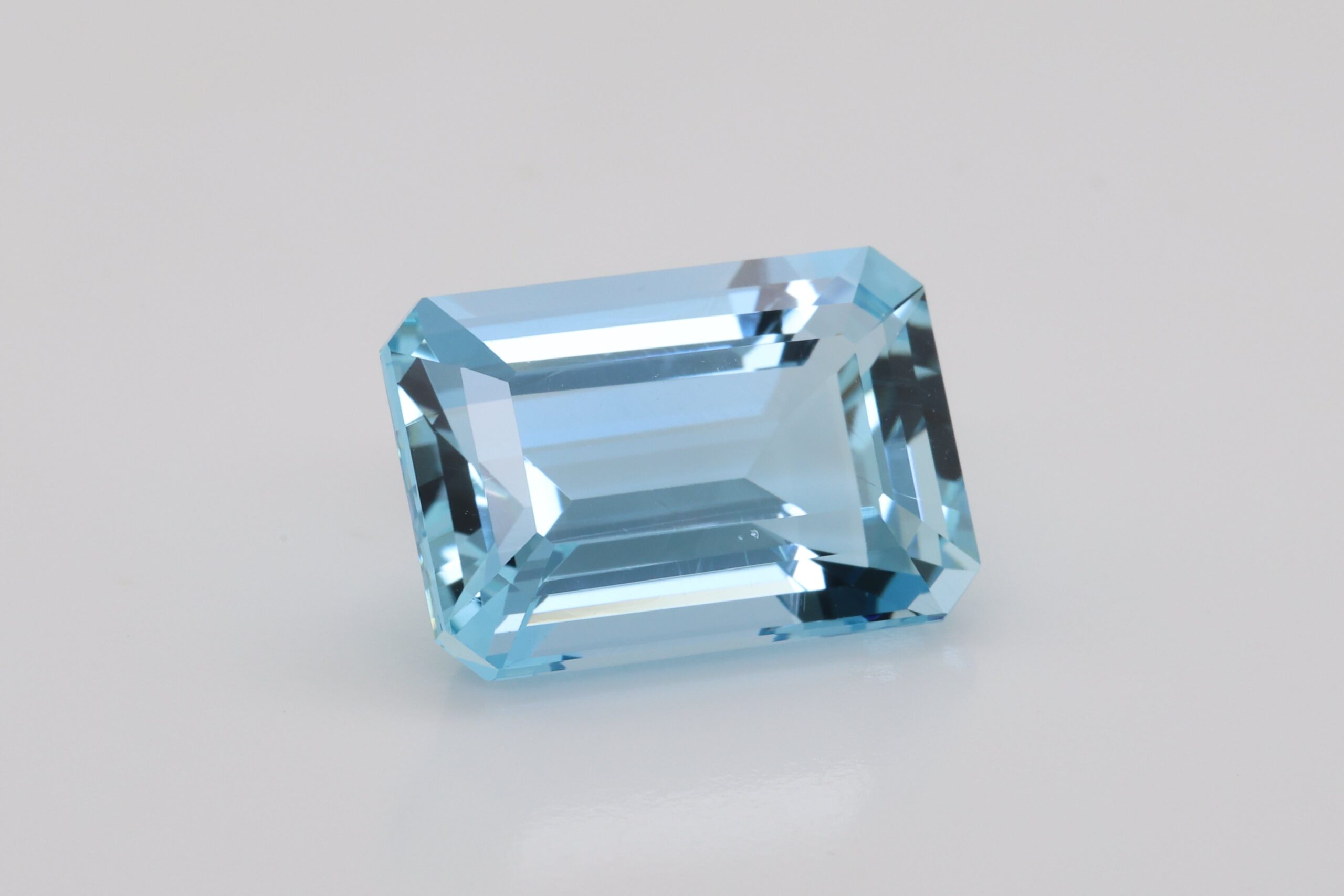 10.24 Blue Colour Aquamarine (AQ1858) - Image 4