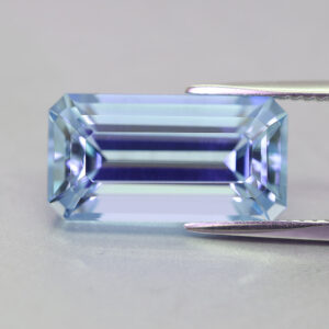 7.83 Carats Ice Blue Aquamarine (AQ2015)