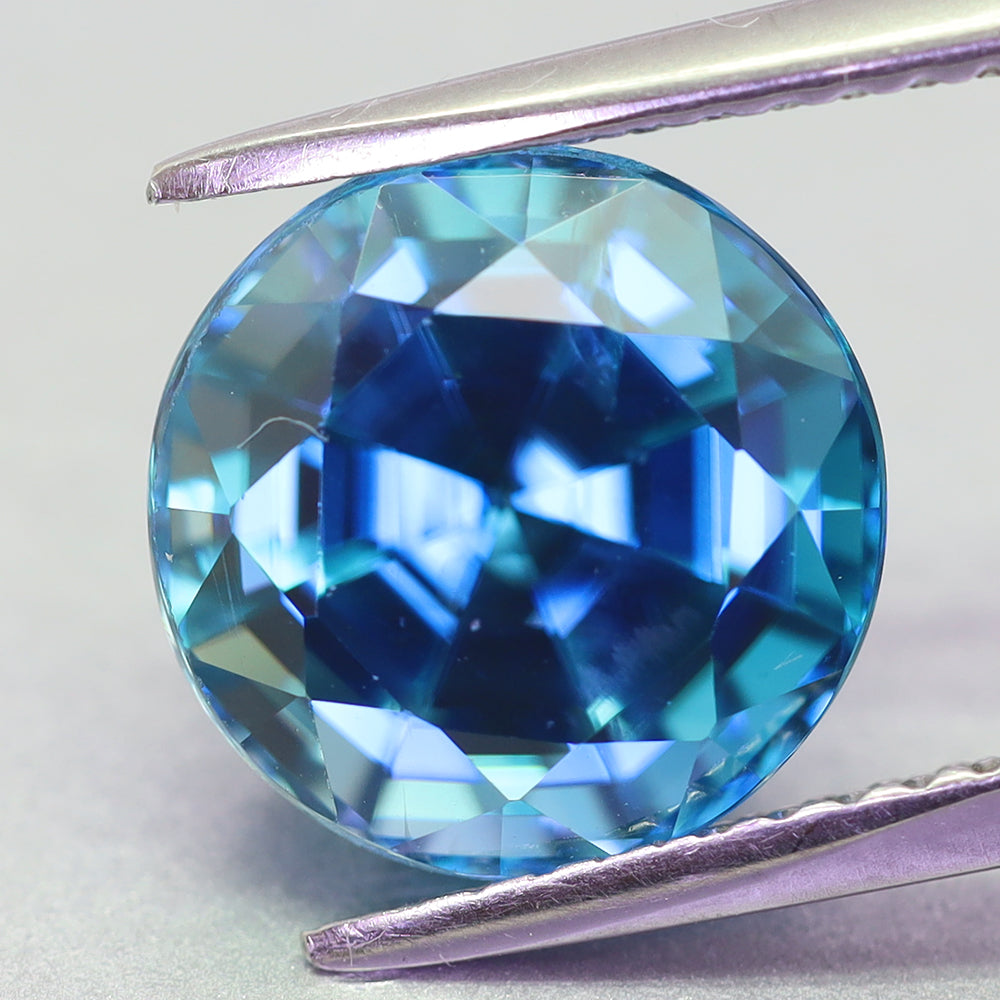 4.87 Carat Top Blue Zircon For Jewellry (ZN031)